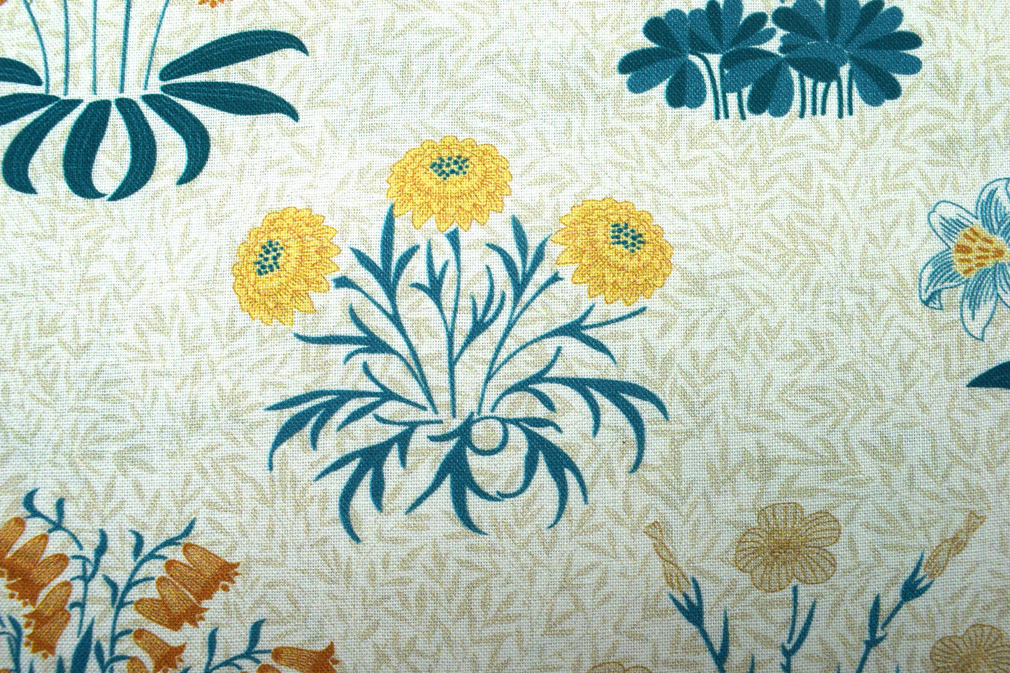 William Morris Lily fabric,  Cotton Quilting fabric, Kelmscott Garden -  Price by the Half Metre