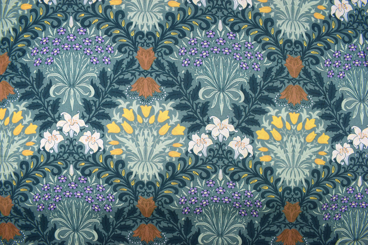 William Morris Garden fabric,  Cotton Quilting fabric, Kelmscott Garden -  Price by the Half Metre - The Quilt Sanctuary