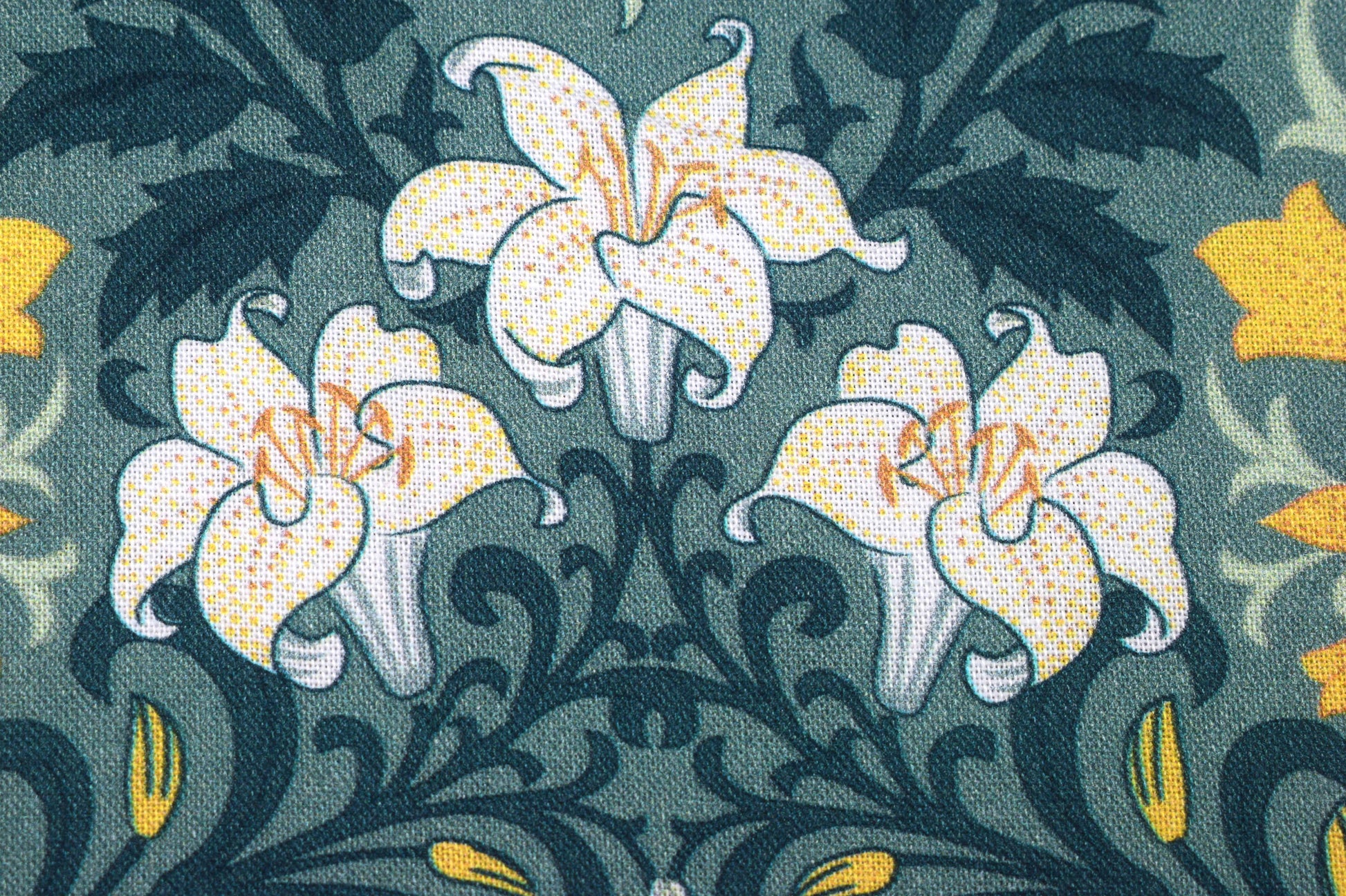 William Morris Garden fabric,  Cotton Quilting fabric, Kelmscott Garden -  Price by the Half Metre - The Quilt Sanctuary