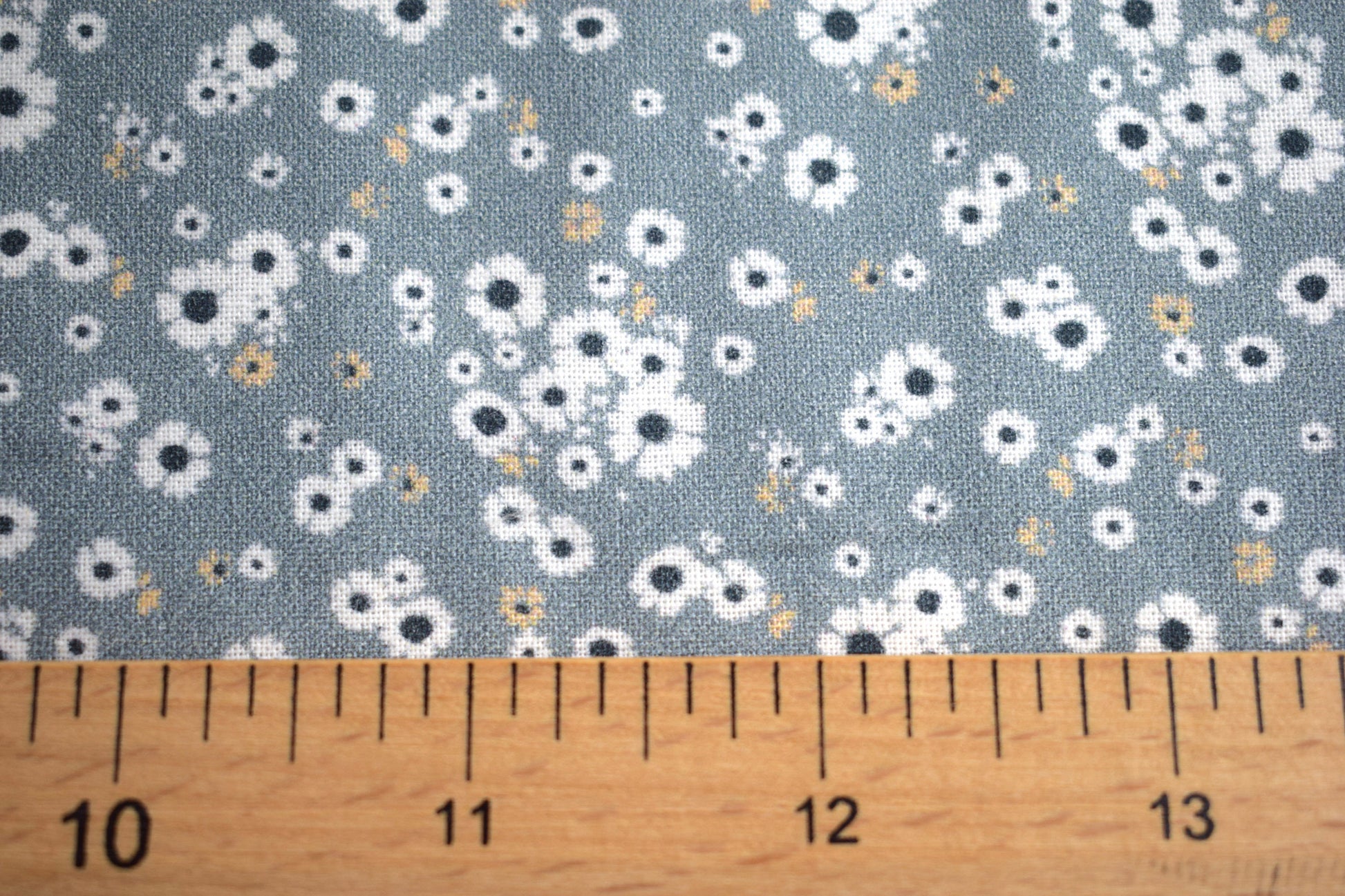 Grey floral fabric, flower Quilting fabric, cotton fabric, grey fabric, daisy fabric, Gray quilting fabric Price by the Half Metre The Quilt Sanctuary