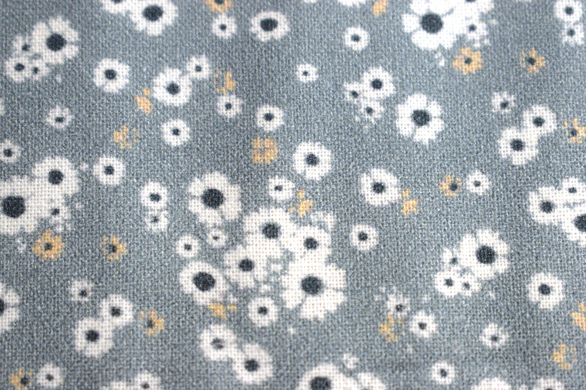 Grey floral fabric, flower Quilting fabric, cotton fabric, grey fabric, daisy fabric, Gray quilting fabric Price by the Half Metre The Quilt Sanctuary