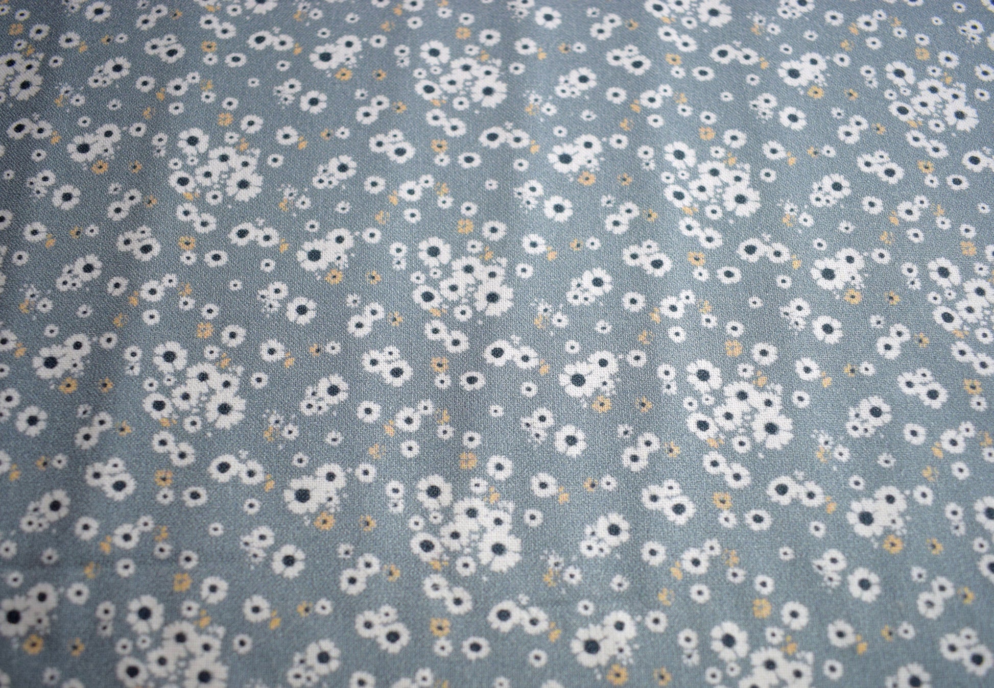 Grey floral fabric, flower Quilting fabric, cotton fabric, grey fabric, daisy fabric, Gray quilting fabric Price by the Half Metre The Quilt Sanctuary