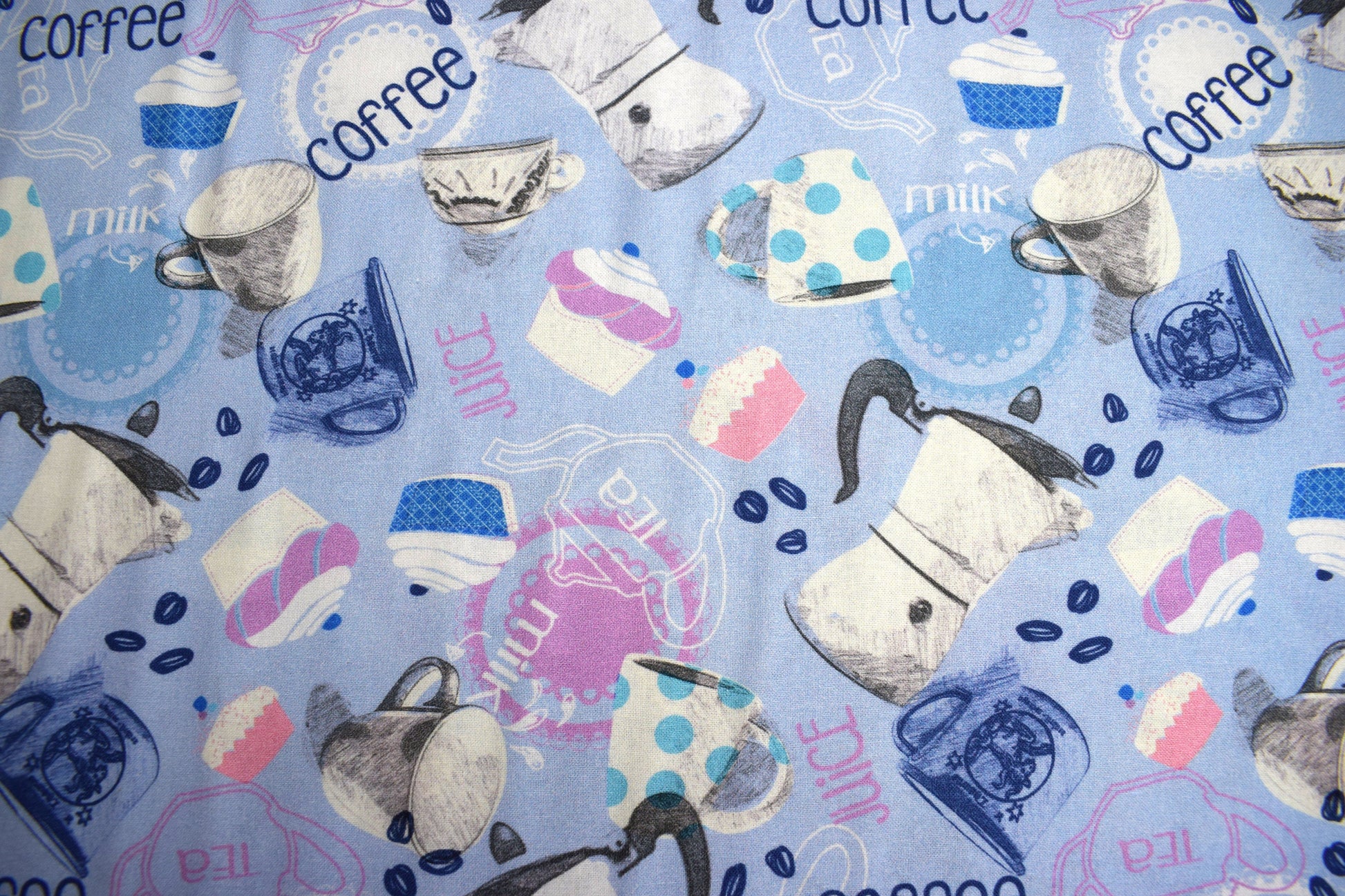 Coffee pot Fat Quarter bundle, quilting fabric bundle, cupcake fabric, coffee bean fabric, tea party fabric, quilting fabric, teacup fabric The Quilt Sanctuary