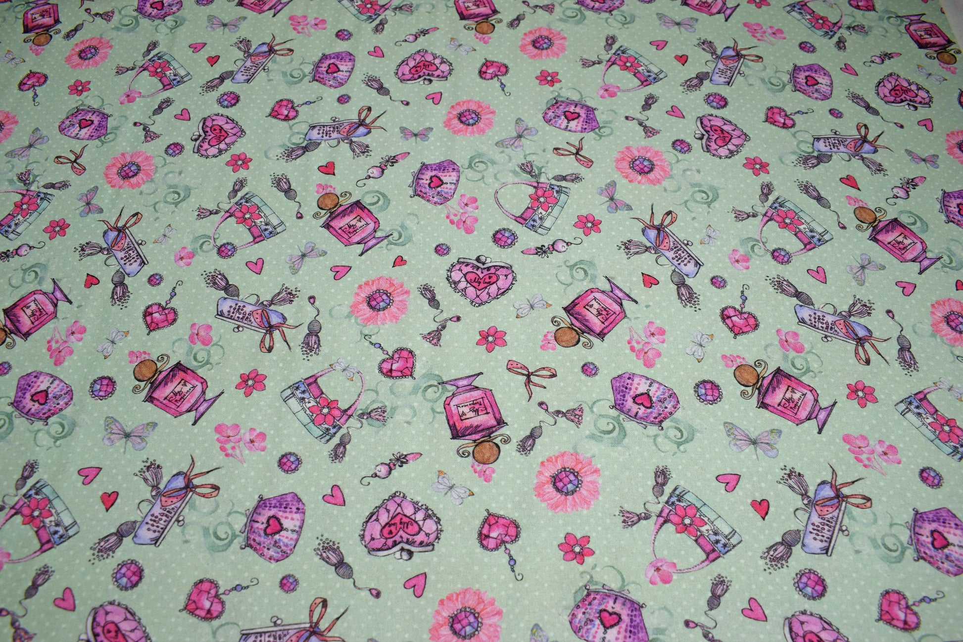 girly fabric, heart fabric, quilting fabric, cotton fabric, Price by the Half Metre The Quilt Sanctuary