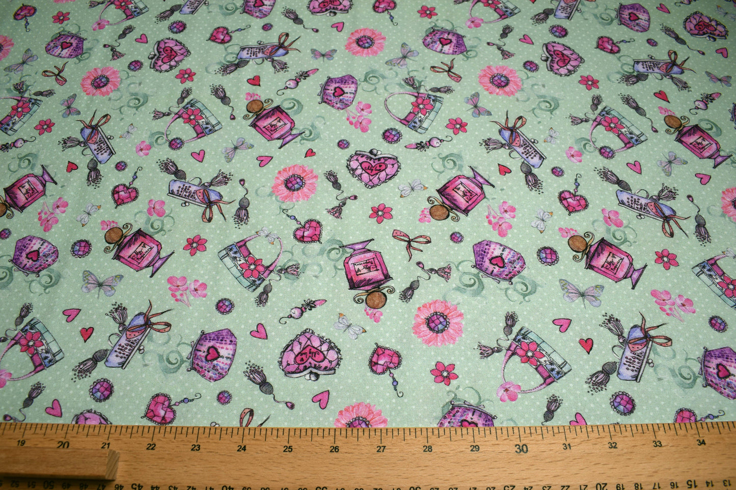 girly fabric, heart fabric, quilting fabric, cotton fabric, Price by the Half Metre The Quilt Sanctuary