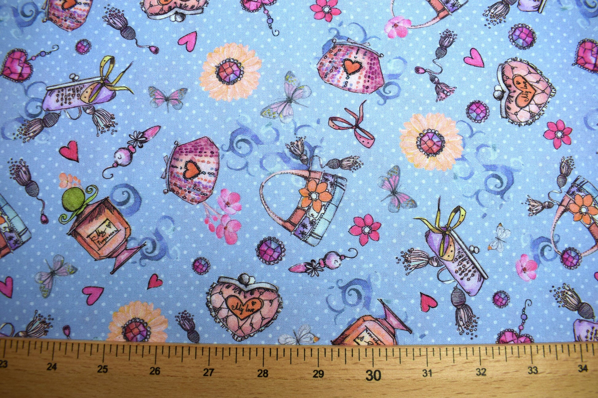 Valentines day fabric, heart fabric, quilting fabric, cotton fabric, Price by the Half Metre The Quilt Sanctuary