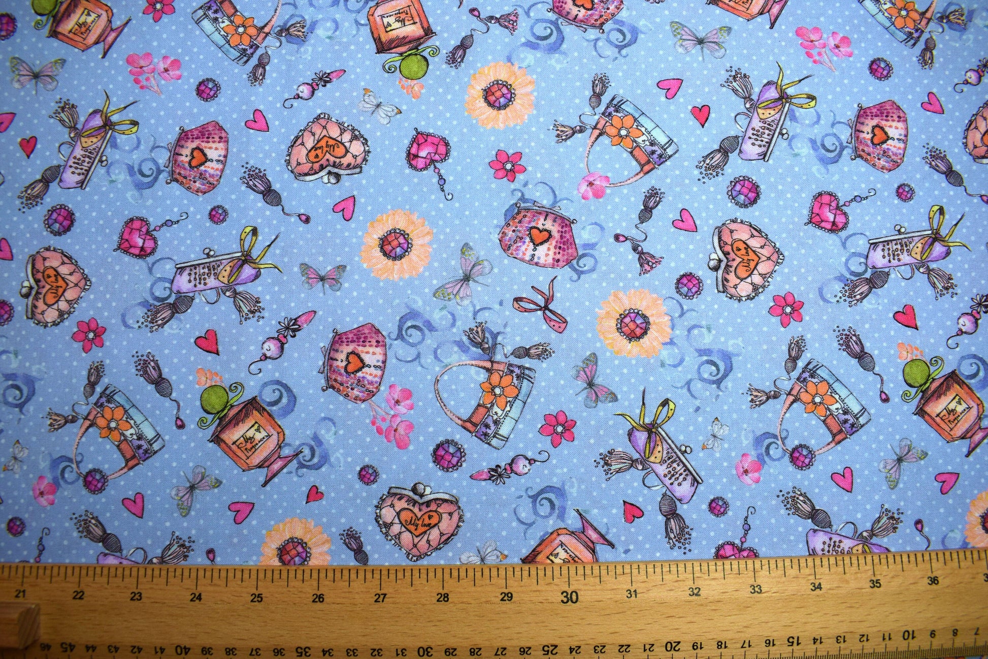 Valentines day fabric, heart fabric, quilting fabric, cotton fabric, Price by the Half Metre The Quilt Sanctuary
