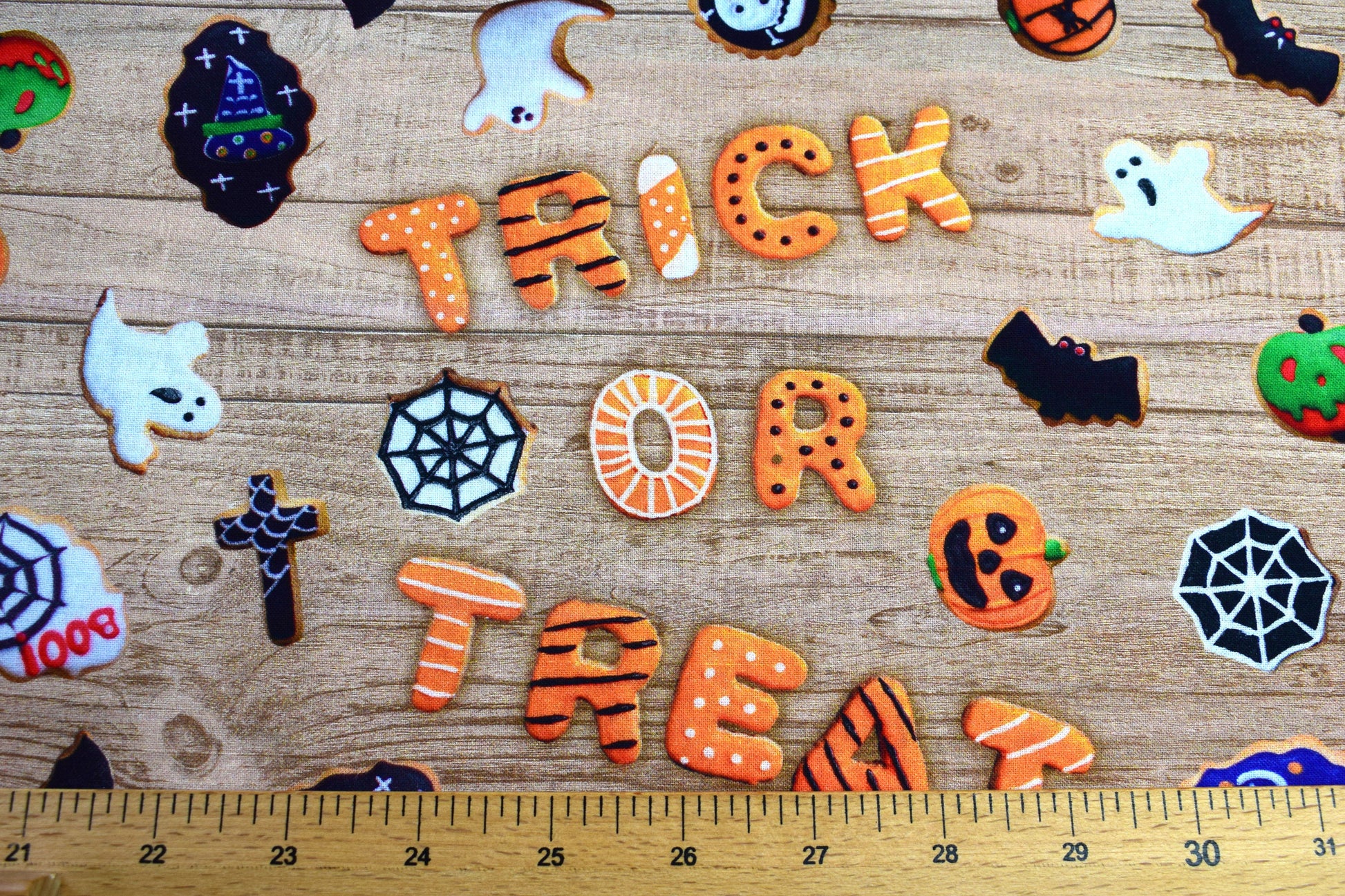 trick or treat fabric, Halloween fabric, spooky fabric, quilting fabric, cotton fabric, Price by the Half Metre The Quilt Sanctuary