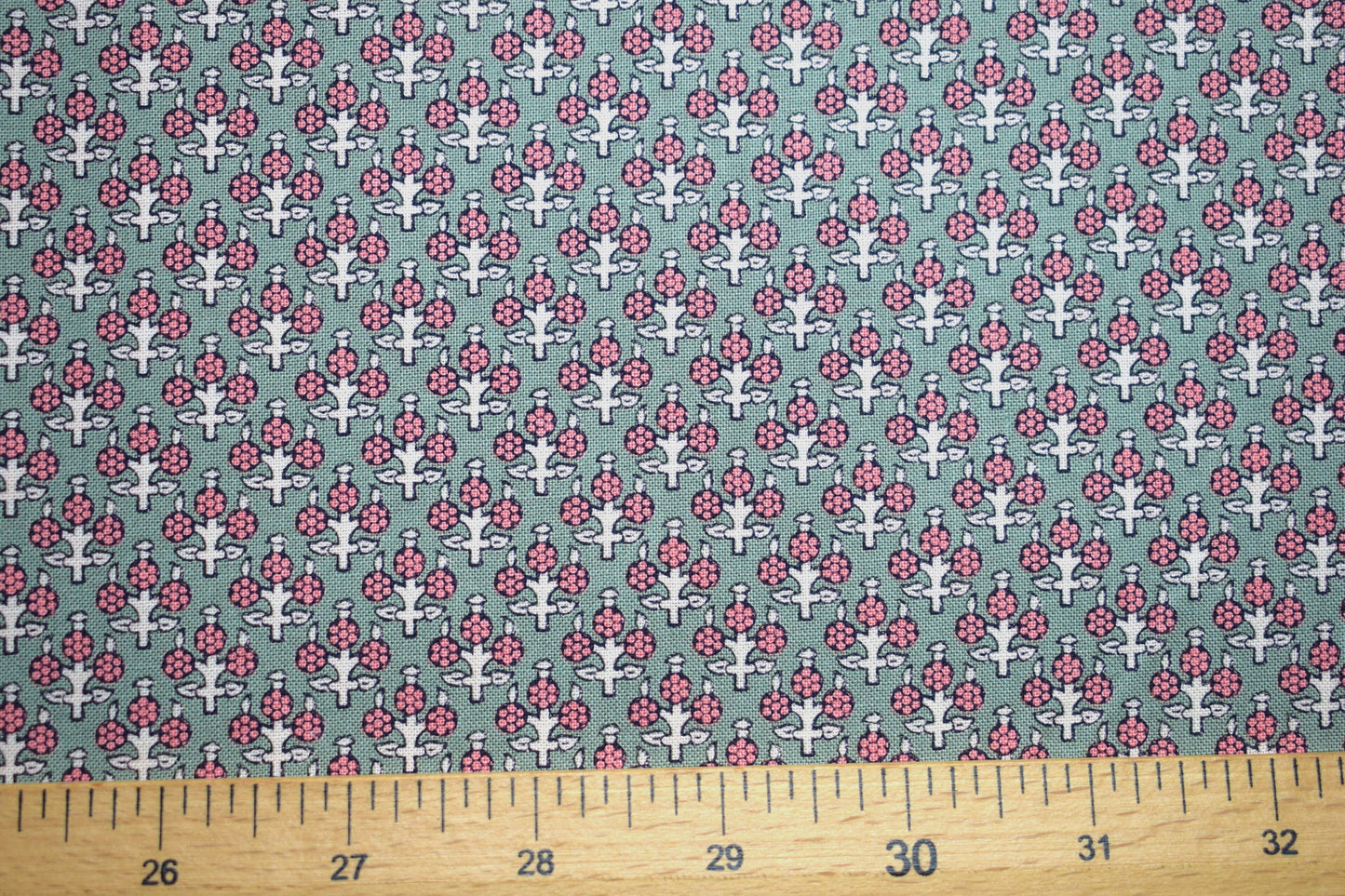 scottish fabric, thistle fabric, Green heraldic fabric ,quilting fabric, cotton fabric, Price by the Half Metre The Quilt Sanctuary