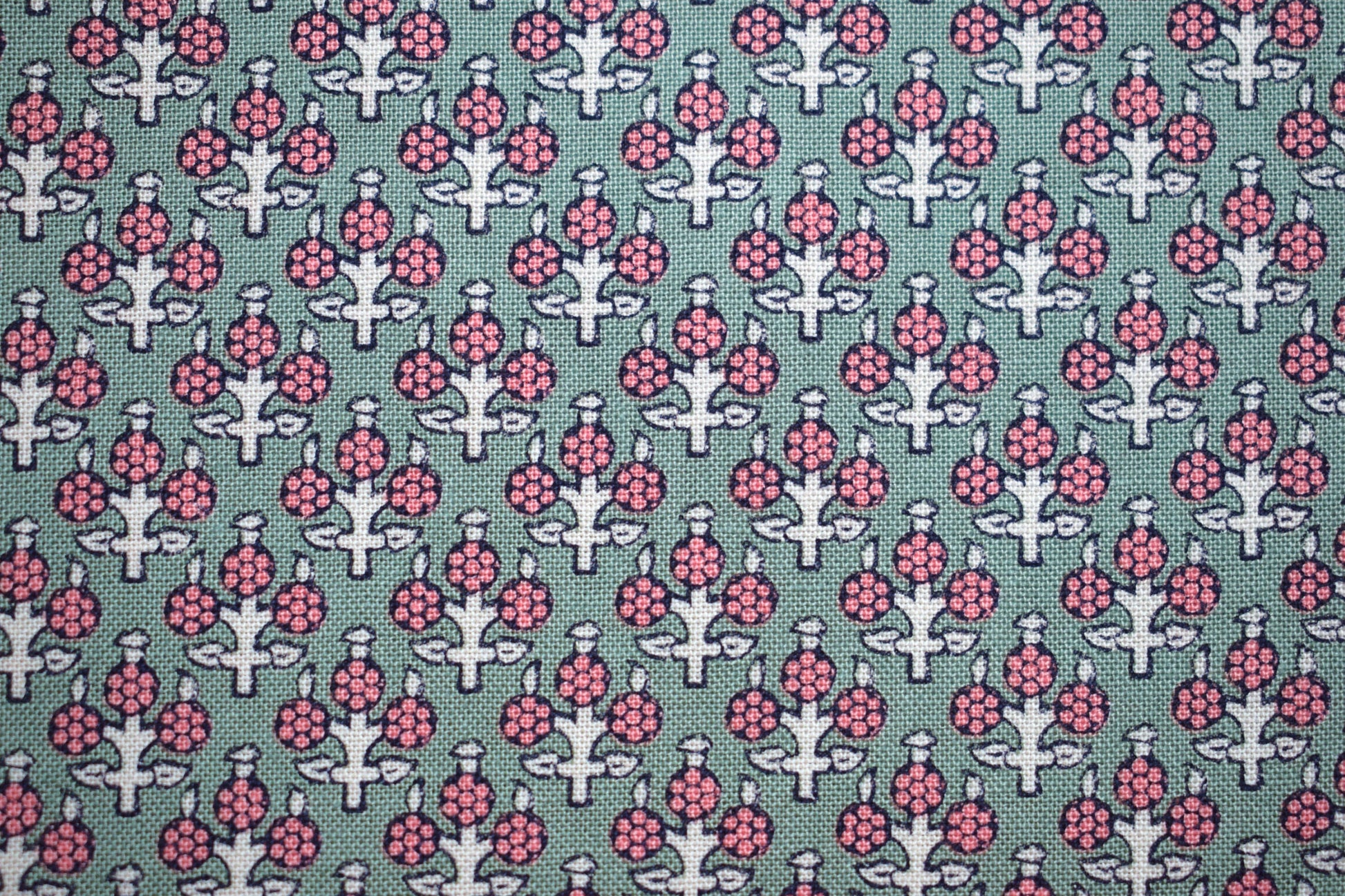 scottish fabric, thistle fabric, Green heraldic fabric ,quilting fabric, cotton fabric, Price by the Half Metre The Quilt Sanctuary