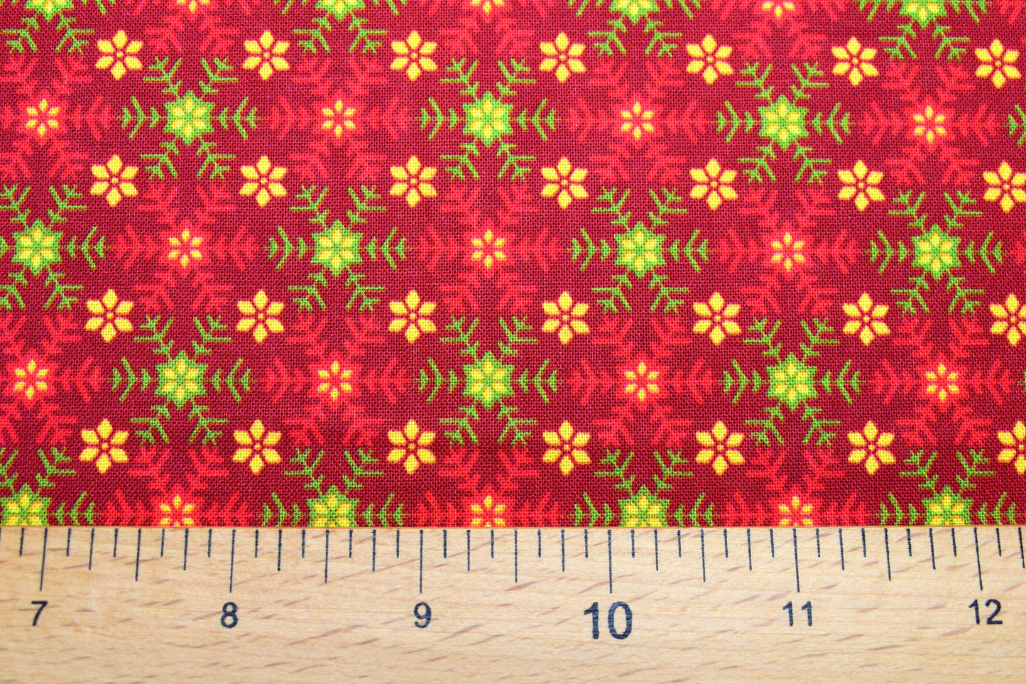 Red snowflake fabric, Santa's List, Christmas Quilting fabric, price by the half metre The Quilt Sanctuary
