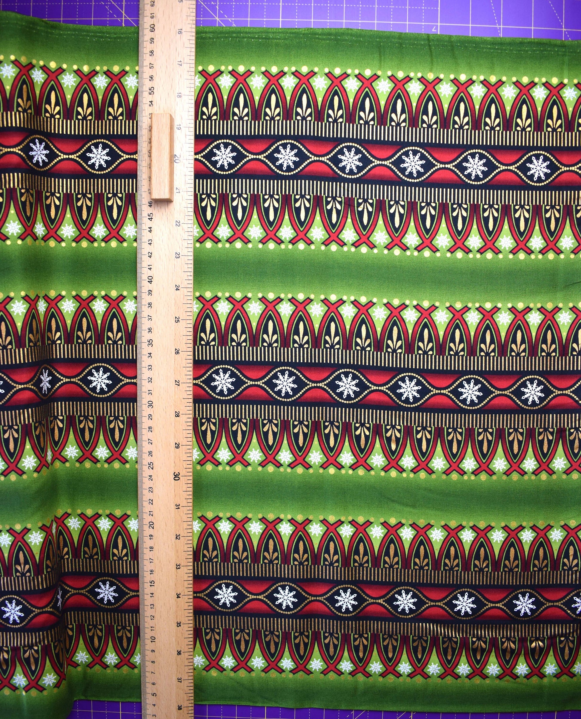 Green border fabric, Celestial Winter Fabric , Quilting fabric, Jason Yenter - Price by the Half Metre The Quilt Sanctuary
