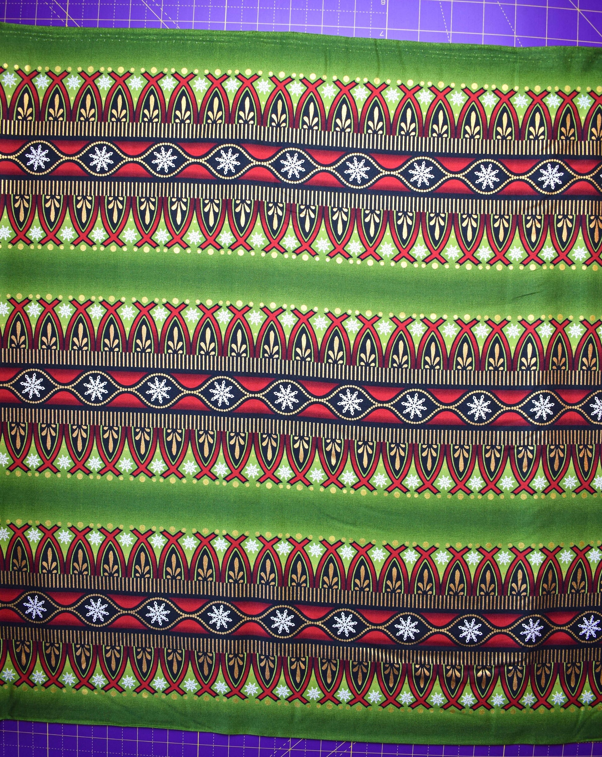 Green border fabric, Celestial Winter Fabric , Quilting fabric, Jason Yenter - Price by the Half Metre The Quilt Sanctuary