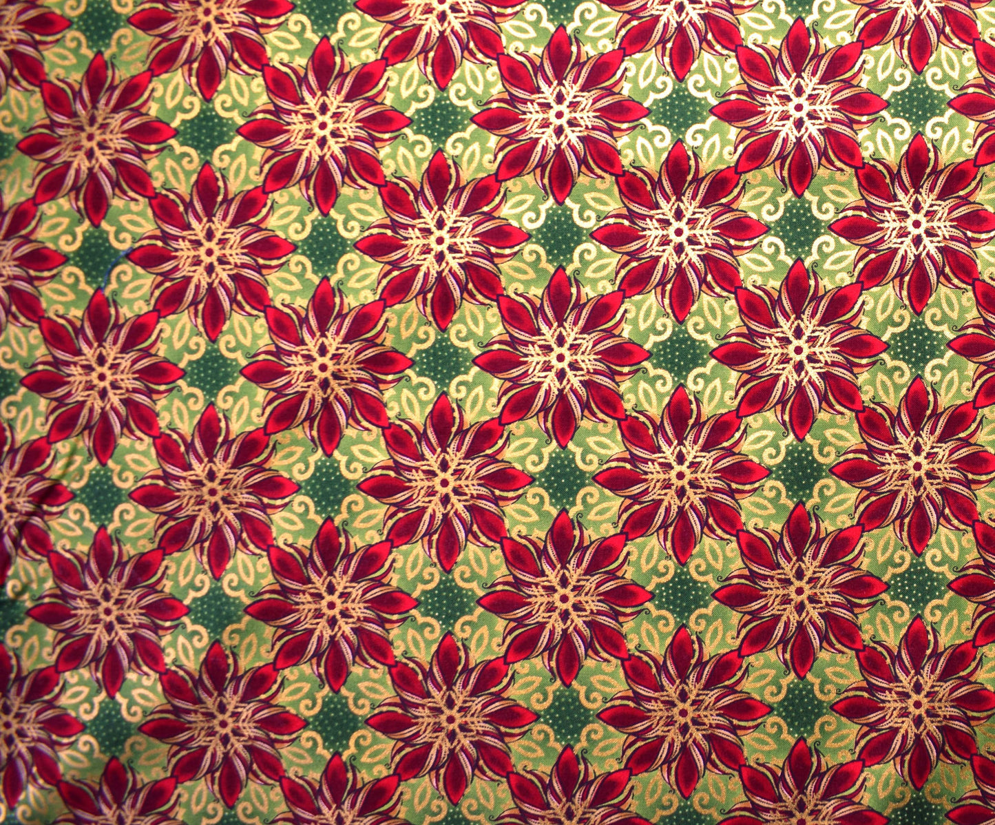Green poinsettia Fabric , Quilting fabric, Jason Yenter - Price by the Half Metre The Quilt Sanctuary