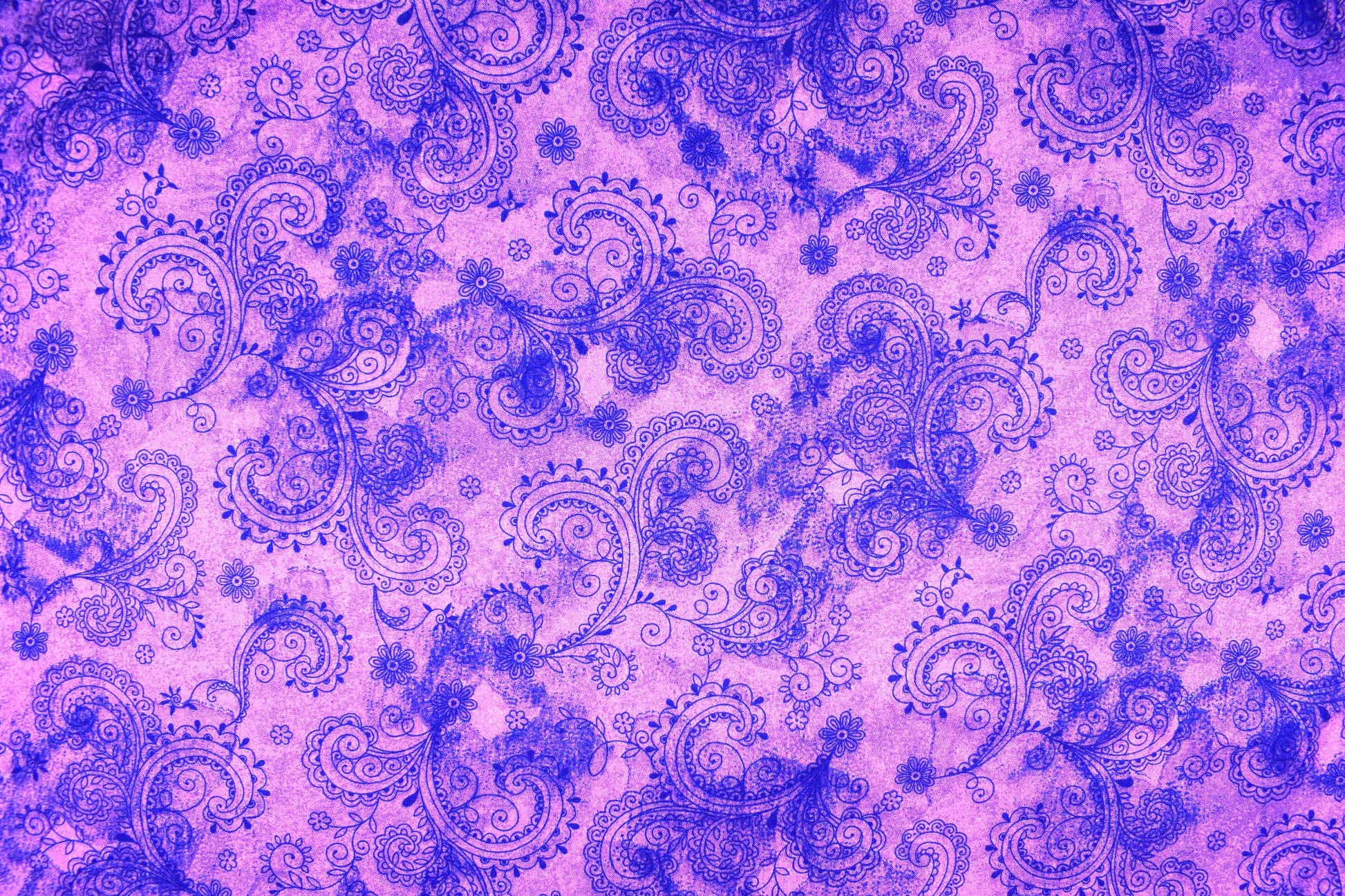 Lilac paisley Extra wide backing fabric, cotton quilting fabric, price per half metre The Quilt Sanctuary