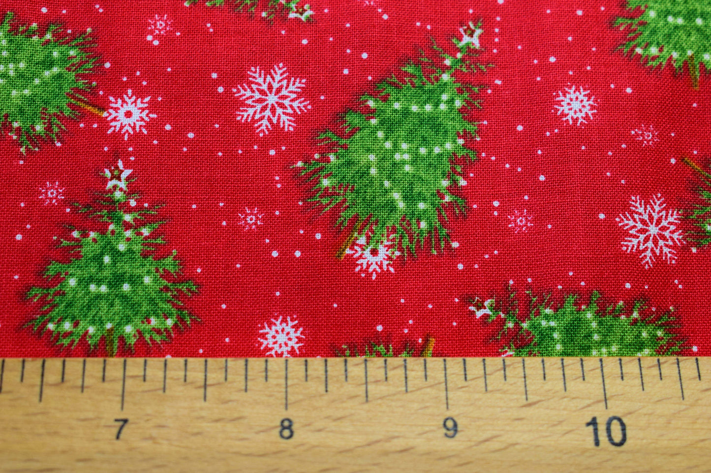 Red christmas tree fabric, Quilting fabric, Double decker Xmas Karen tye bentley - Price by the Half Metre The Quilt Sanctuary