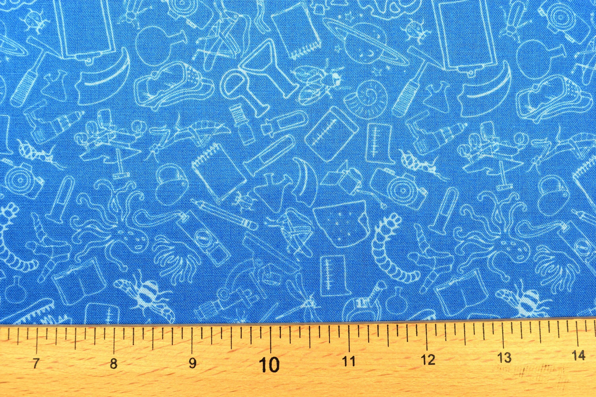 Blue scientific Quilting Fabric, Natural History Museum, cotton fabric - Price by the Half Metre The Quilt Sanctuary