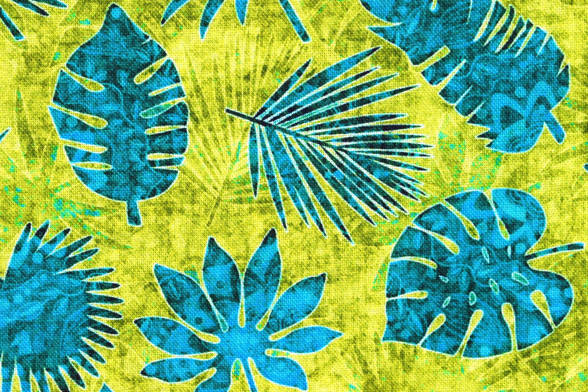 Green tropical foliage fabric, Quilting fabric, cotton fabric, quilting treasures, Serengeti, Price by the Half Metre The Quilt Sanctuary