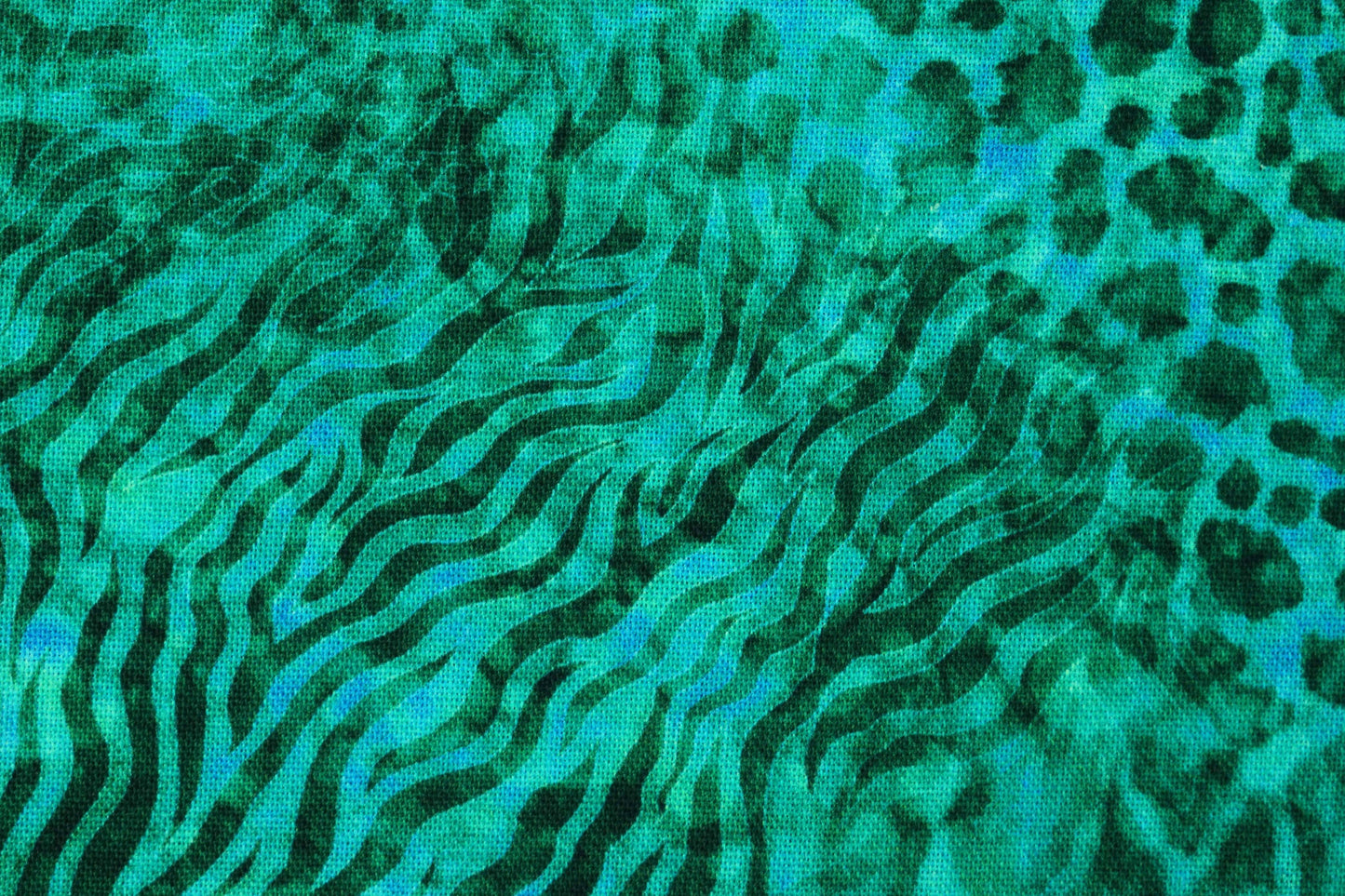 Green Animal print fabric, Quilting fabric, cotton fabric, quilting treasures, Serengeti, Price by the Half Metre The Quilt Sanctuary
