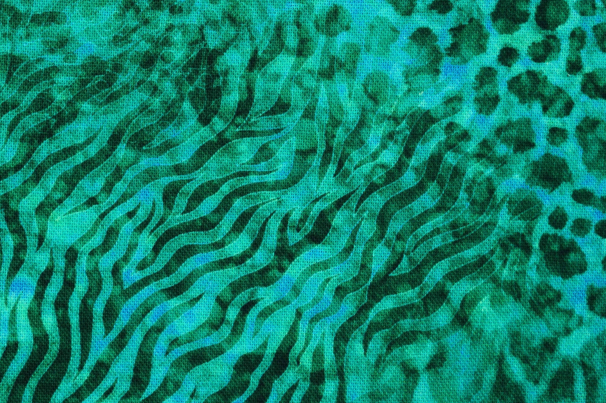 Green Animal print fabric, Quilting fabric, cotton fabric, quilting treasures, Serengeti, Price by the Half Metre The Quilt Sanctuary
