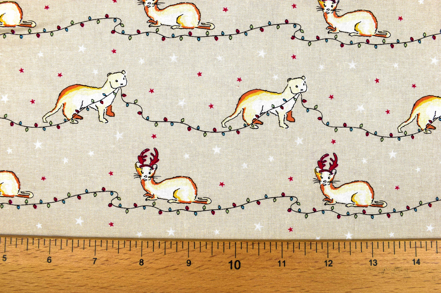 Otter fabric - Christmas Critters by Debbie Shore - Price by the Half Metre The Quilt Sanctuary