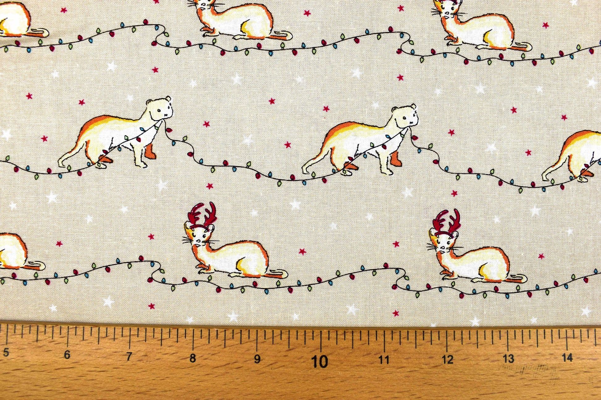 Otter fabric - Christmas Critters by Debbie Shore - Price by the Half Metre The Quilt Sanctuary