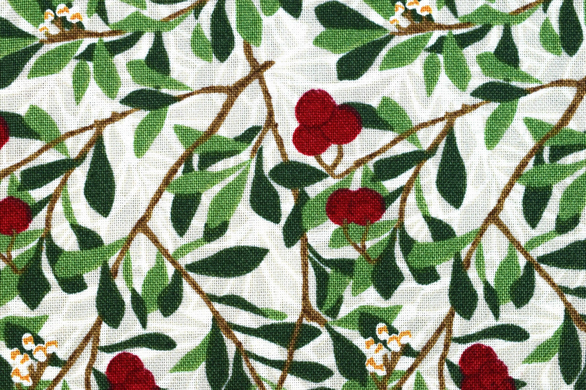 William Morris Arbutus fabric, holly and Berry Quilting fabric, cotton fabric - Price by the Half Metre The Quilt Sanctuary