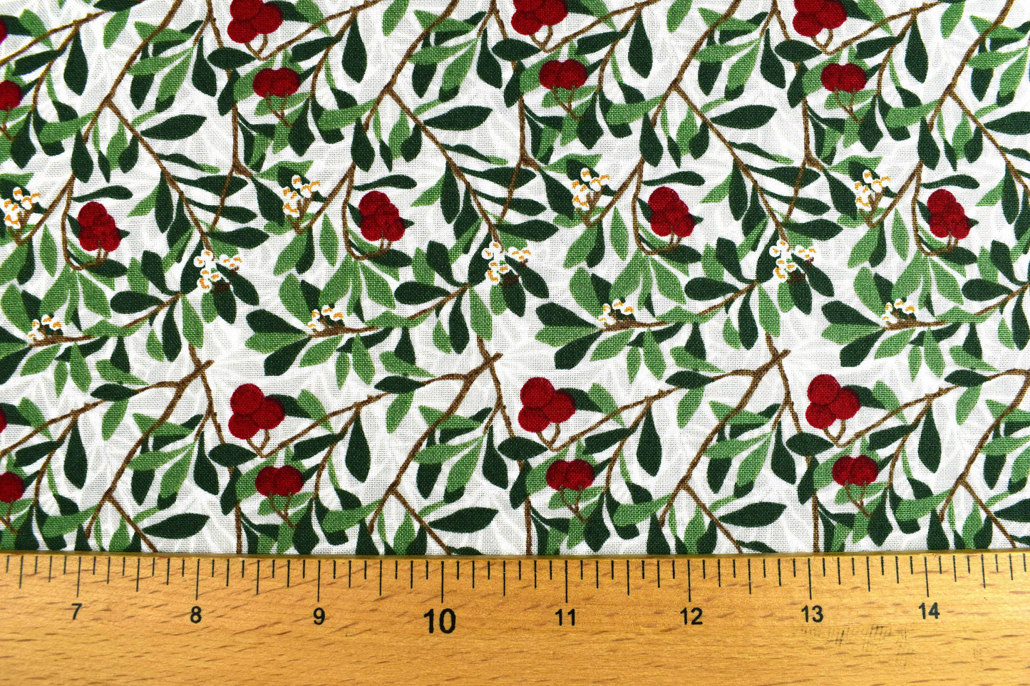 William Morris Arbutus fabric, holly and Berry Quilting fabric, cotton fabric - Price by the Half Metre The Quilt Sanctuary