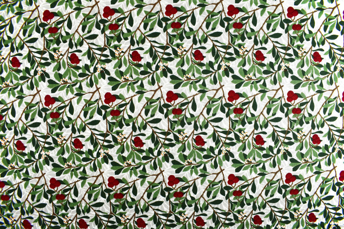 William Morris Arbutus fabric, holly and Berry Quilting fabric, cotton fabric - Price by the Half Metre The Quilt Sanctuary