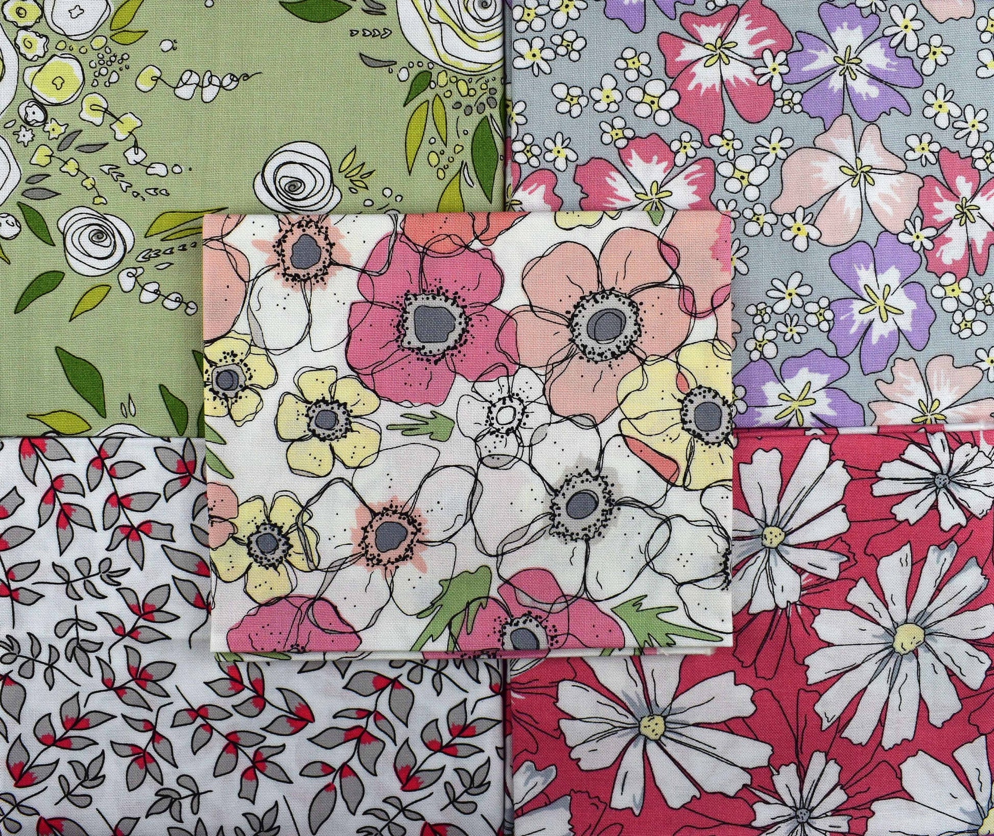 Water colour florals Fat Quarter Bundle, daisy fabric, quilting fabric, cotton fabric, pastel colours The Quilt Sanctuary