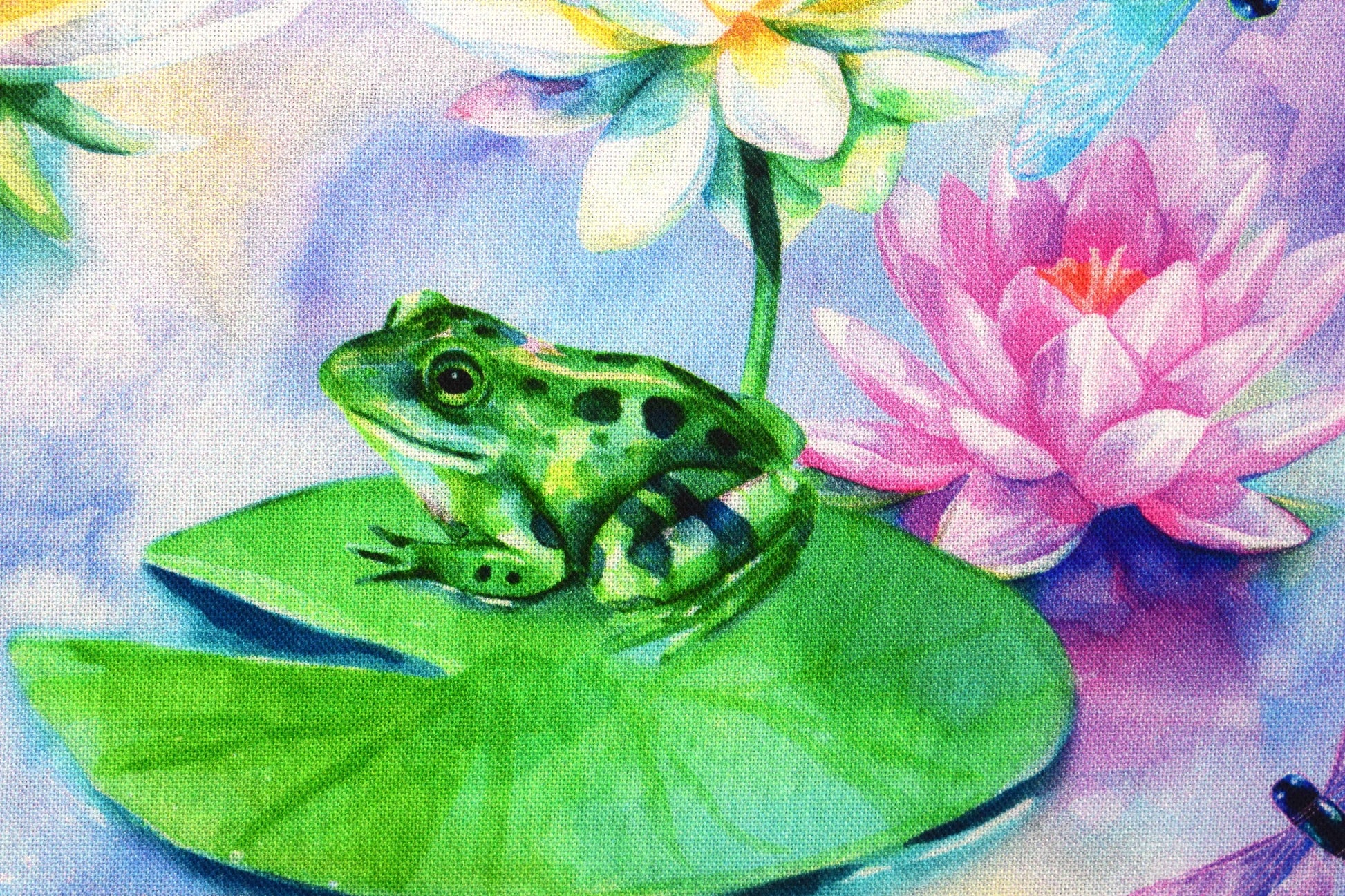 water lily fabric, Frog fabric, Quilting fabric, cotton fabric, Hoffman fabrics - Price by the Half Metre The Quilt Sanctuary