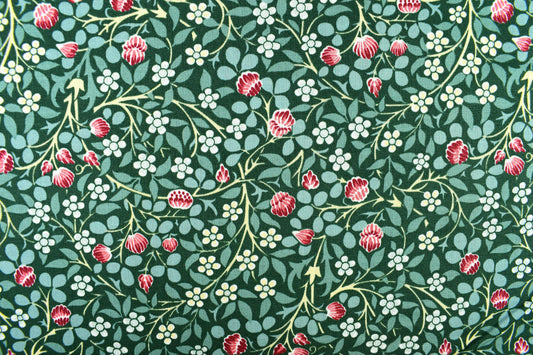 William Morris Clover Green fabric, Quilting fabric, cotton fabric - Price by the Half Metre The Quilt Sanctuary
