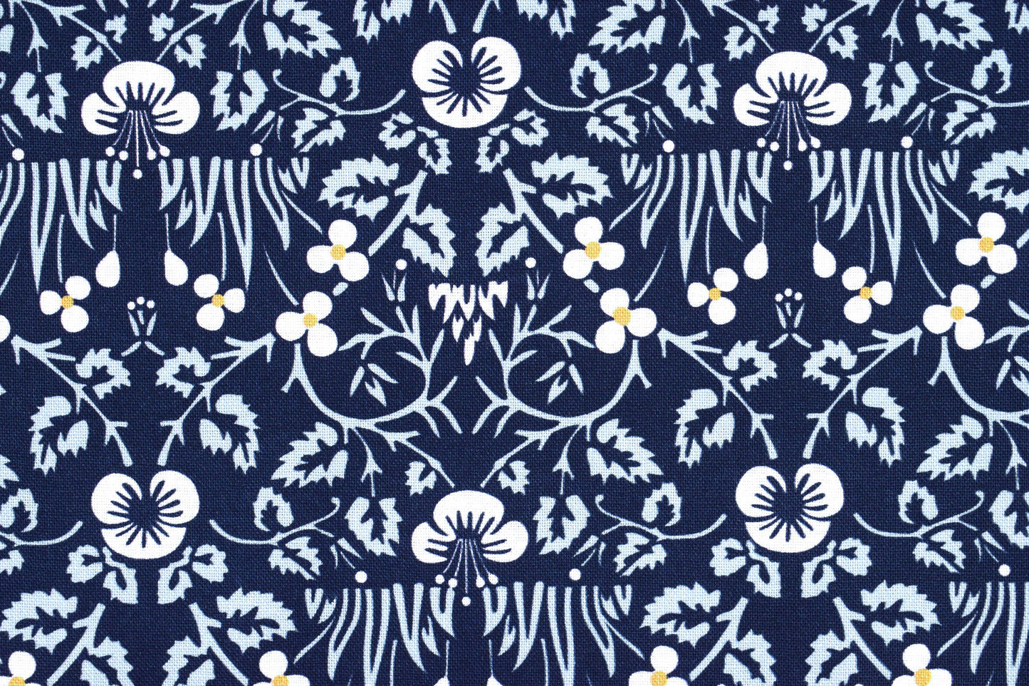 William Morris Eyebright, Natures dream, organic Quilting fabric, floral cotton fabric - Price by the Half Metre The Quilt Sanctuary