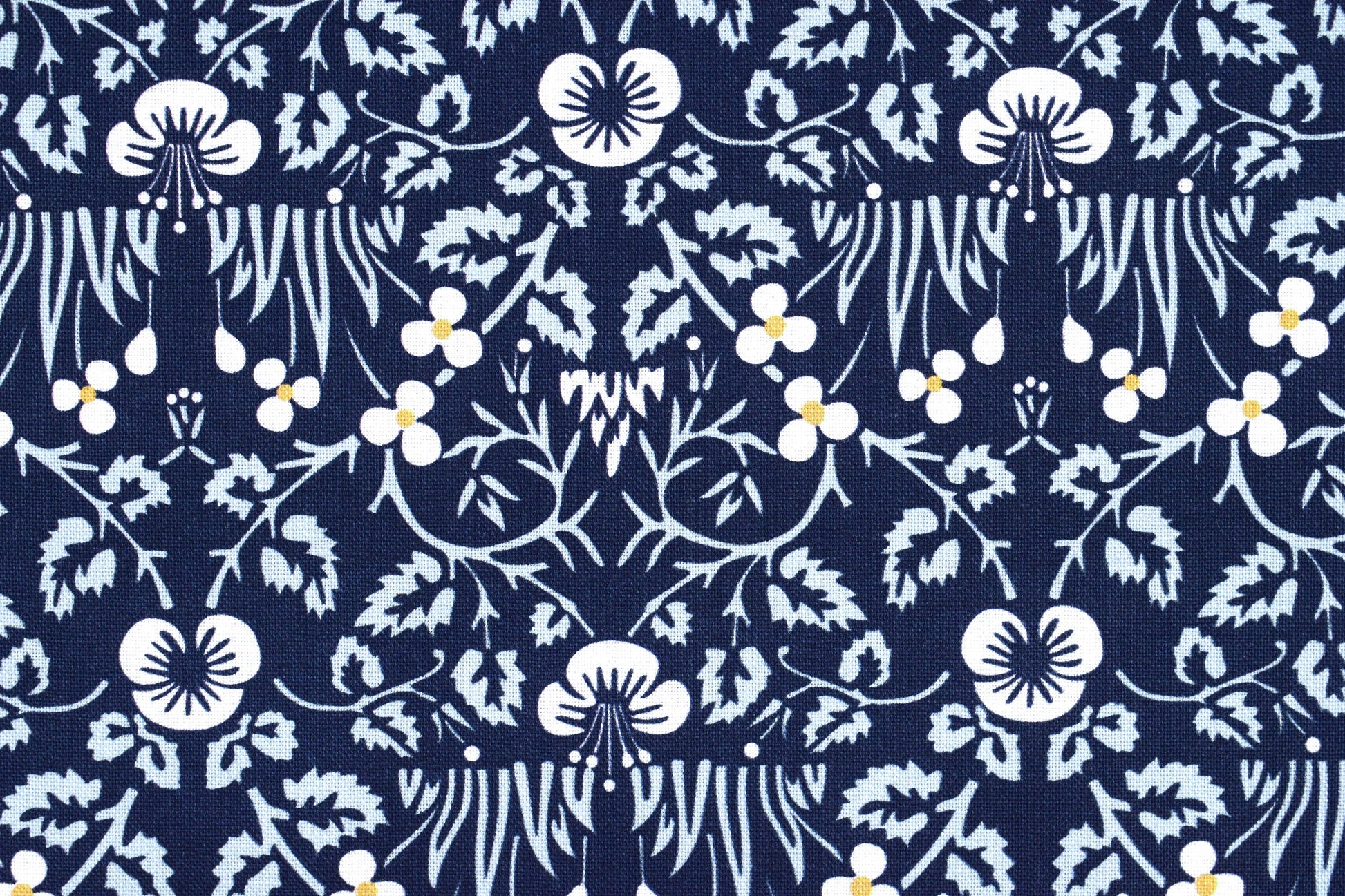 William Morris Eyebright, Natures dream, organic Quilting fabric, floral cotton fabric - Price by the Half Metre The Quilt Sanctuary