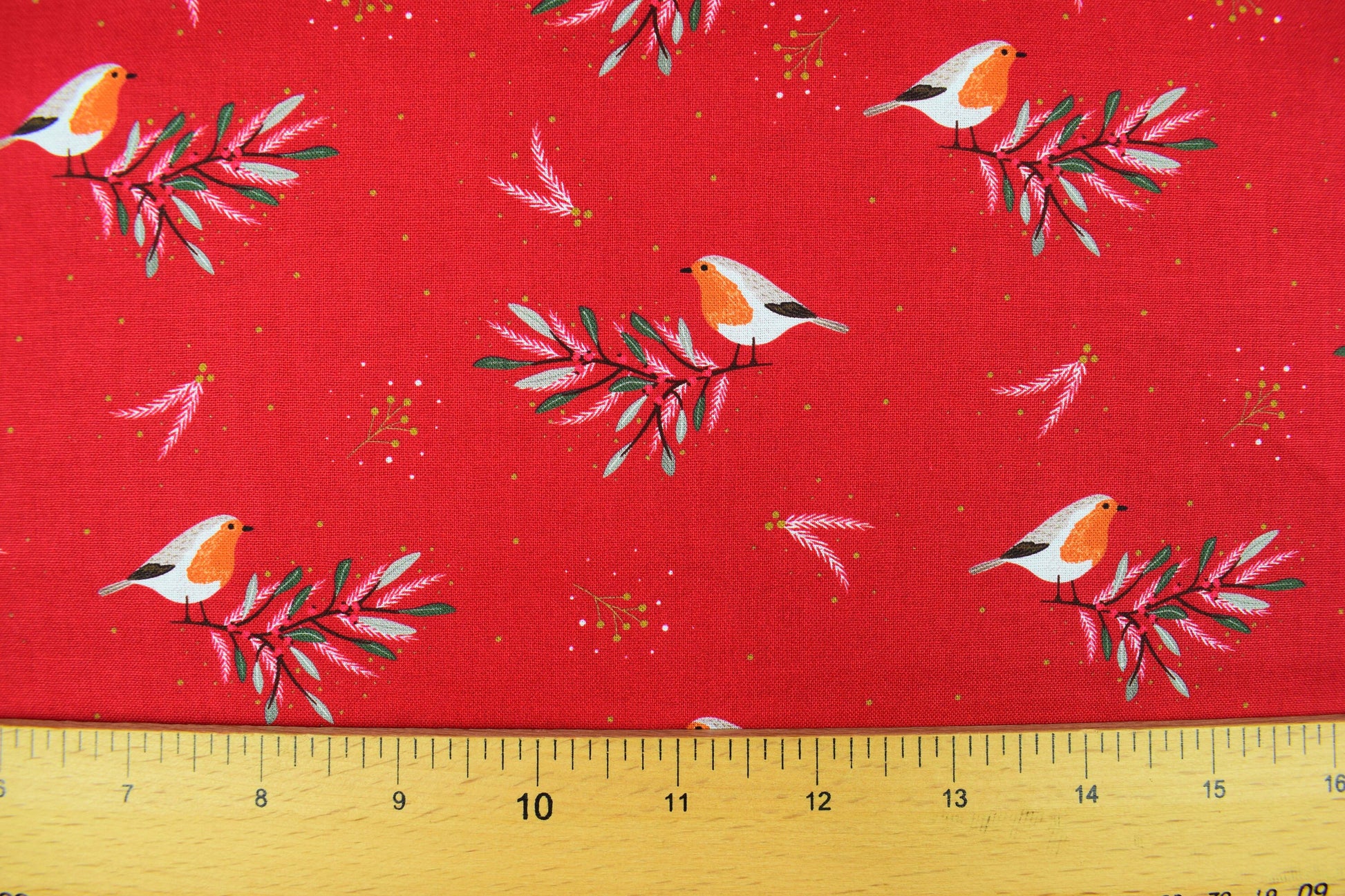 Christmas Robin fabric, Holiday quilting fabric - Price by the Half Metre The Quilt Sanctuary