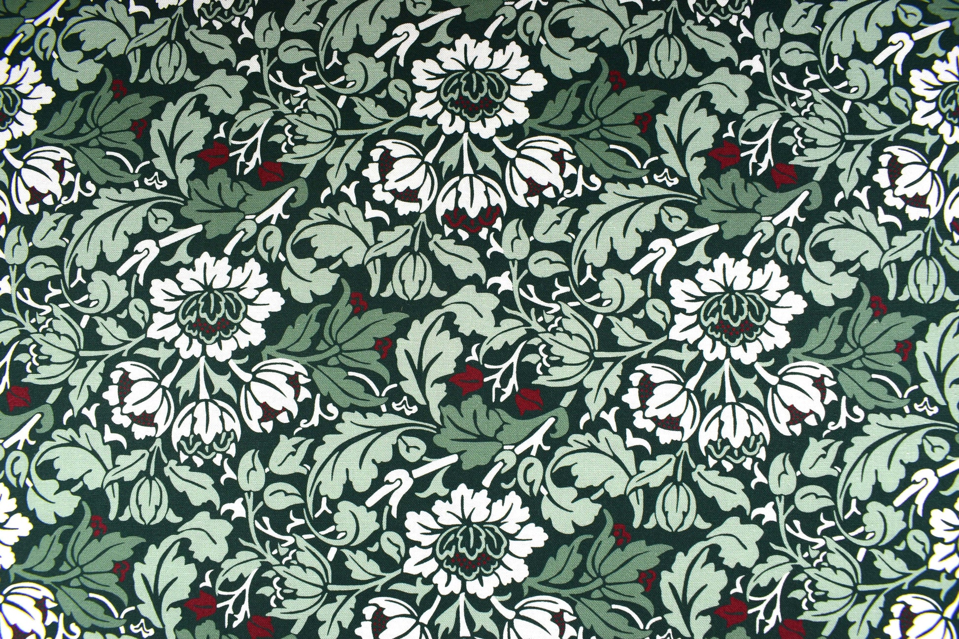 William Morris flowering scroll fabric, Quilting fabric, cotton fabric, yuletide bloom - Price by the Half Metre The Quilt Sanctuary